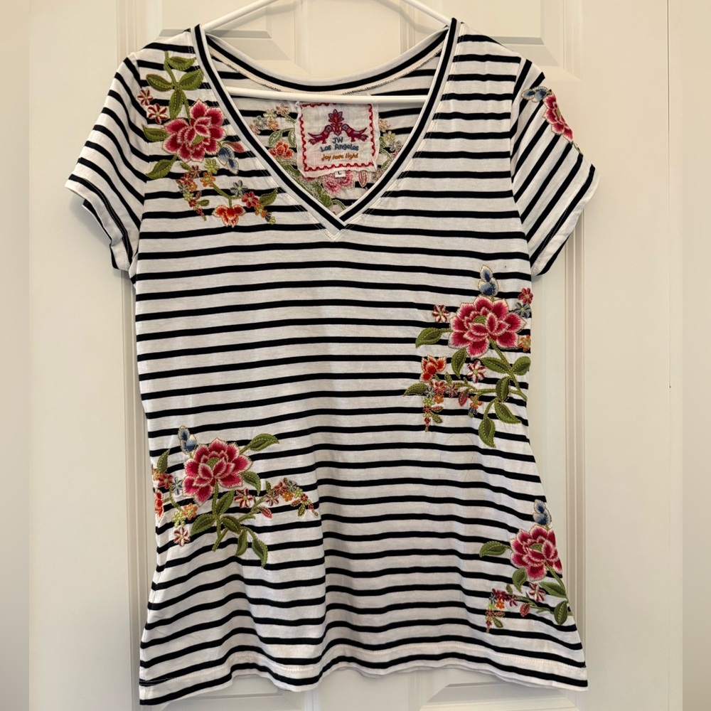 NWOT Johnny Was Embroidered Tee